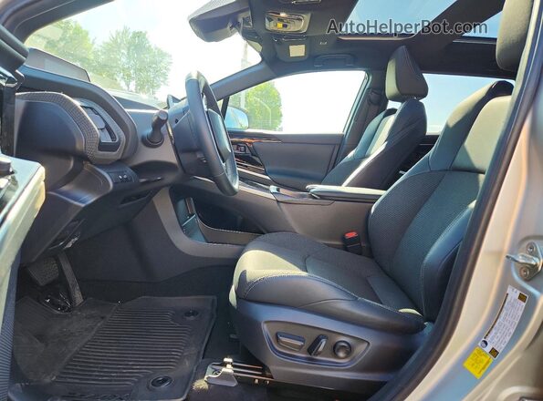 JTMABACA1SA096646 2025 TOYOTA BZ4X Silver Vista interior delantera