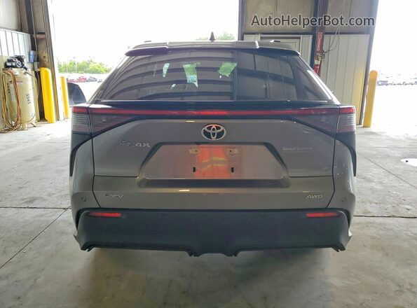 JTMABACA6RA074653 2024 TOYOTA BZ4X Gray Հետևի տեսք