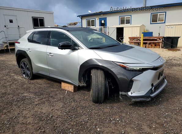 JTMABACA8PA041649 2023 TOYOTA BZ4X Silver წინა მარჯვენა