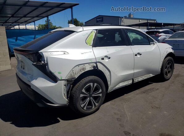 JTMABACA9RA052209 2024 TOYOTA BZ4X White უკანა მარჯვენა