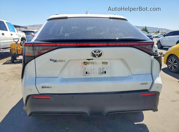 JTMABACA9RA052209 2024 TOYOTA BZ4X White უკანა ხედი