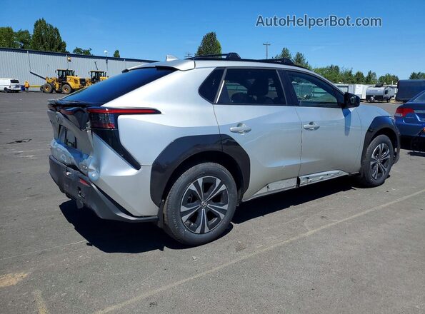 JTMABACA9SA093879 2025 TOYOTA BZ4X Silver უკანა მარჯვენა
