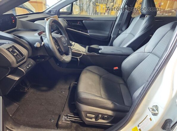JTMABACA9SA094546 2025 TOYOTA BZ4X White წინა სალონის ხედი