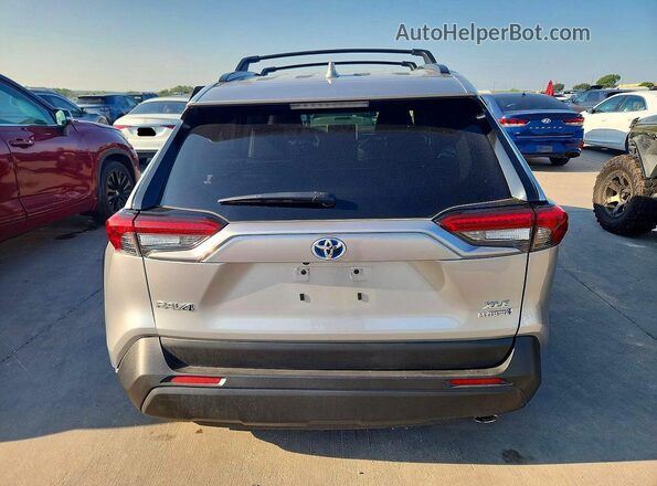 JTMB6RFV1RJ043168 2024 TOYOTA RAV4 Silver Vista trasera