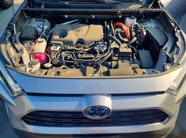 JTMB6RFV1RJ043168 2024 TOYOTA RAV4 Silver Vista del compartimento del motor