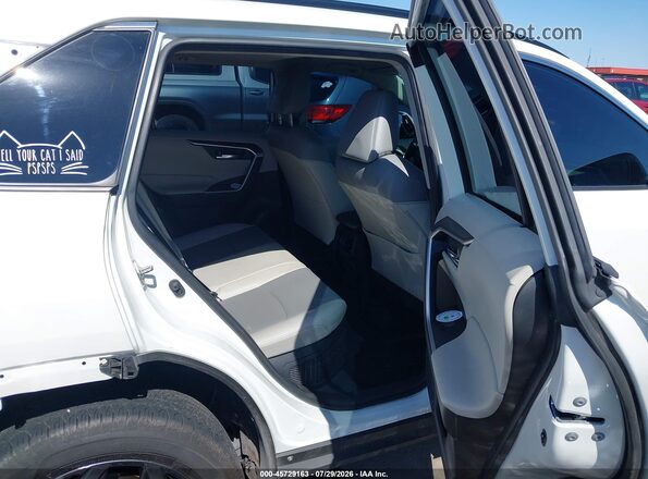 JTMB6RFV7ND535566 2022 TOYOTA RAV4 HYBRID White VIN կոդի պիտակի տեսք