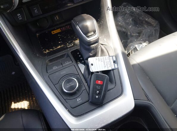 JTMB6RFV7RD143886 2024 TOYOTA RAV4 HYBRID Silver Вид панелі приладів