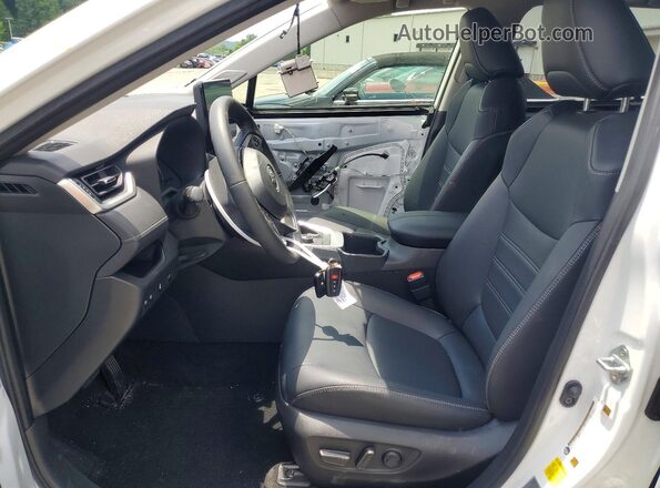 JTMB6RFV7SJ079291 2025 TOYOTA RAV4 White Սալոնի դիմացի տեսք