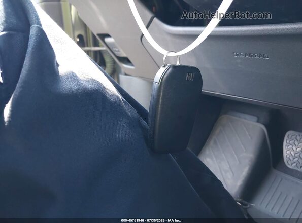 JTMBCAEB1TJ014536 2026 TOYOTA BZ Gray Vista del salpicadero