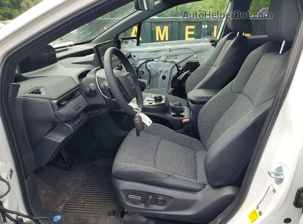 JTMBDAFB7TA007960 2026 TOYOTA BZ White Widok wnętrza z przodu