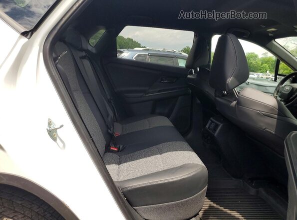 JTMBDAFB7TA007960 2026 TOYOTA BZ White Widok wnętrza z tyłu
