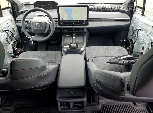 JTMBDAFB7TA007960 2026 TOYOTA BZ White Widok deski rozdzielczej