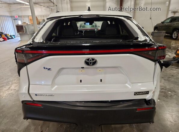 JTMBDAFB8TA002668 2026 TOYOTA BZ White Вид ззаду