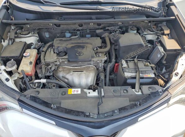 JTMBFREV0JJ200193 2018 TOYOTA RAV4 White Widok komory silnika