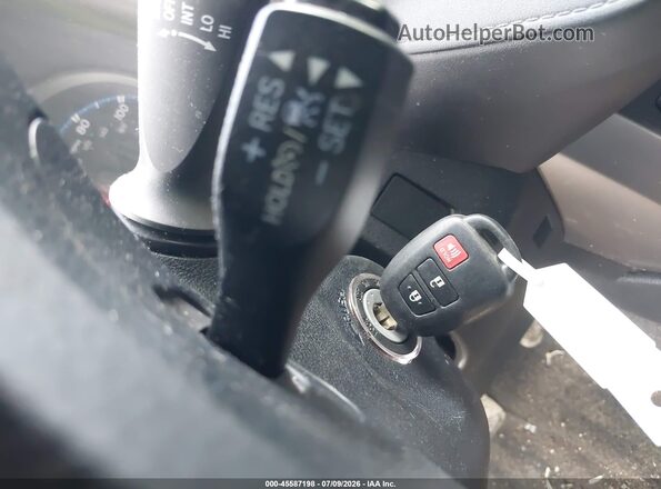 JTMBFREV0JJ200355 2018 TOYOTA RAV4 Gray Առջևի վահանակի տեսք
