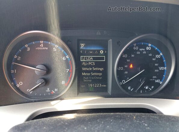 JTMBFREV0JJ240676 2018 TOYOTA RAV4 Серый Вид щитка приборов