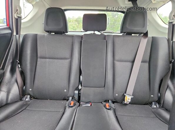 JTMBFREV2HJ158328 2017 TOYOTA RAV4 Red უკანა სავარძლების ხედი