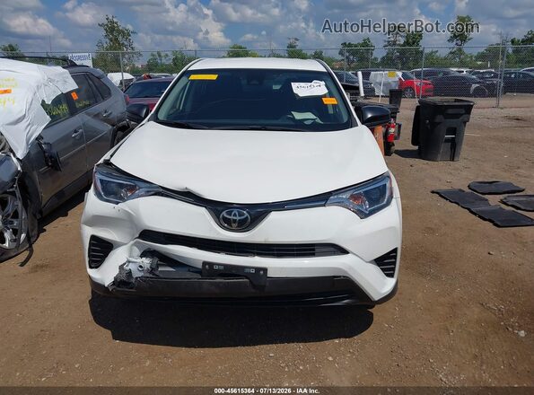 JTMBFREV2HJ161987 2017 TOYOTA RAV4 White Вид панелі приладів