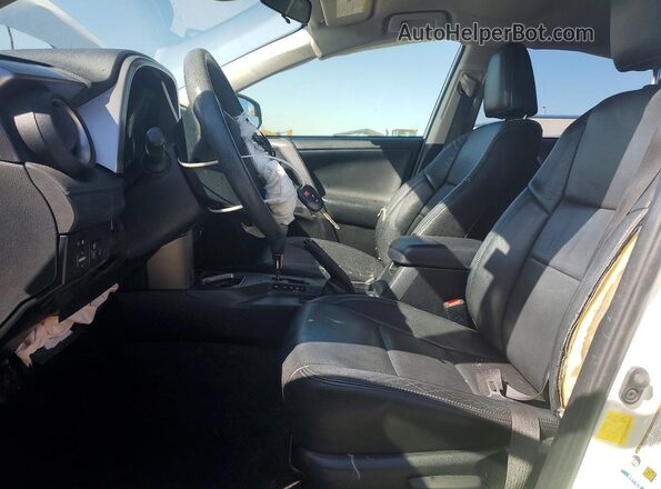 JTMBFREV2JJ208179 2018 TOYOTA RAV4 Белый Вид салона спереди