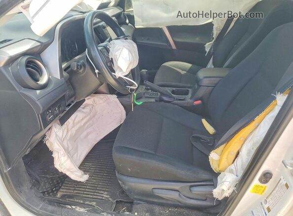 JTMBFREV3HJ159391 2017 TOYOTA RAV4 White Vista interior delantera