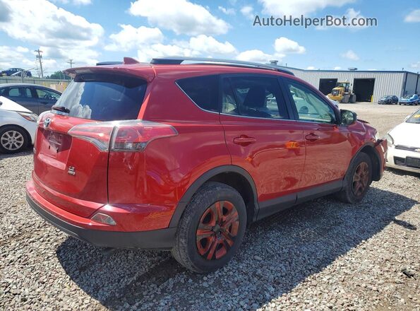 JTMBFREV4HJ126870 2017 TOYOTA RAV4 Red Tył prawy