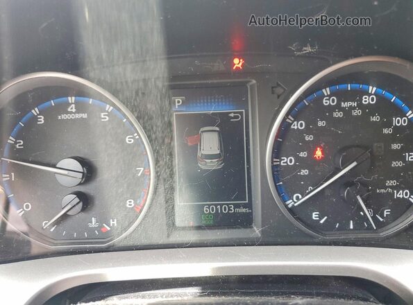 JTMBFREV4HJ126870 2017 TOYOTA RAV4 Red Widok zestawu wskaźników