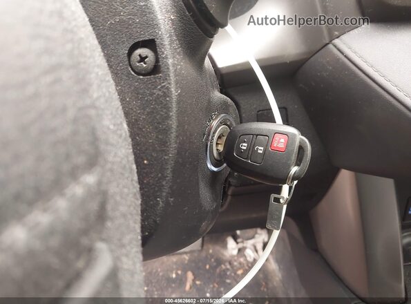JTMBFREV4HJ131034 2017 TOYOTA RAV4 Black Вид панелі приладів