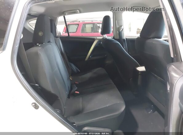 JTMBFREV4JJ723118 2018 TOYOTA RAV4 White VIN կոդի պիտակի տեսք