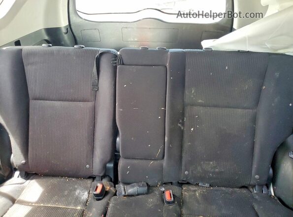 JTMBFREV5HJ709609 2017 TOYOTA RAV4 Gray Rear seats view