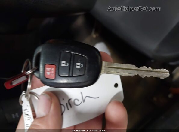 JTMBFREV5HJ711635 2017 TOYOTA RAV4 Gray Вид панелі приладів