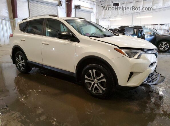 JTMBFREV6JJ186834 2018 TOYOTA RAV4 White Front right