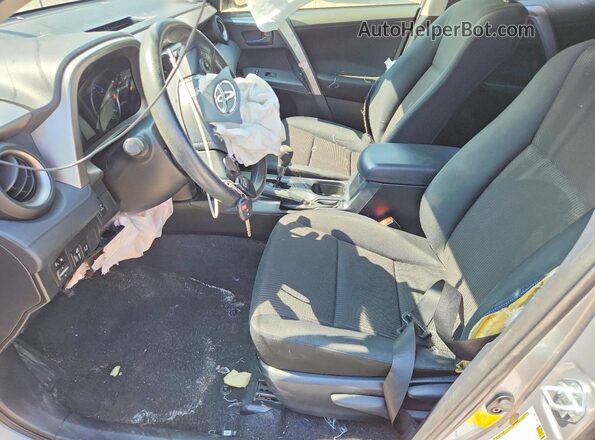 JTMBFREV7JJ252100 2018 TOYOTA RAV4 Серебряный Вид салона спереди