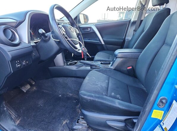 JTMBFREV8HJ149584 2017 TOYOTA RAV4 Blue Front interior view