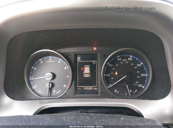 JTMBFREV9HJ124273 2017 TOYOTA RAV4 Red Հետևի նստատեղերի տեսք
