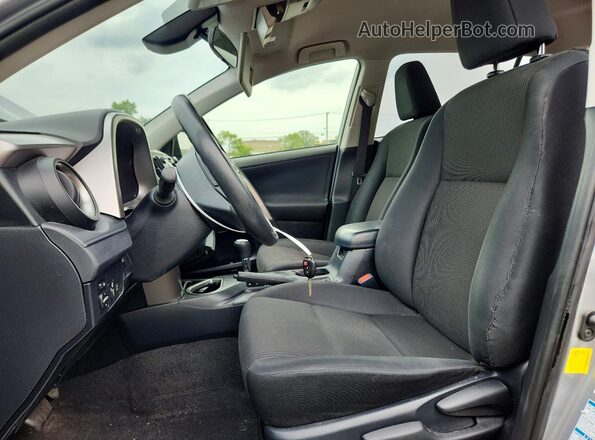 JTMBFREV9JJ211886 2018 TOYOTA RAV4 Gray Widok wnętrza z przodu