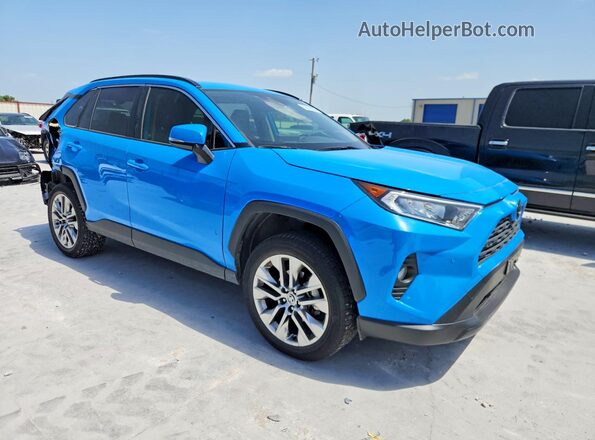 JTMC1RFV2LD046735 2020 TOYOTA RAV4 Blue Delantero derecho