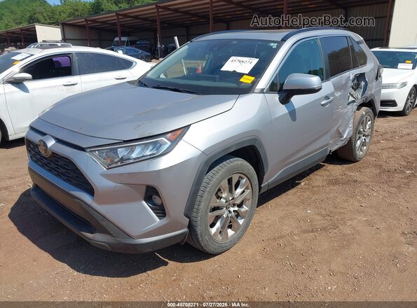 JTMC1RFV3LD055539 2020 TOYOTA RAV4 Серебряный Передняя левая четверть