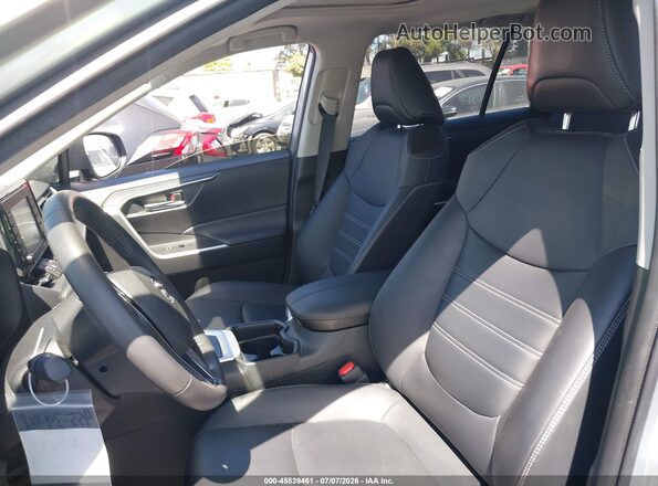 JTMC1RFV5LJ021667 2020 TOYOTA RAV4 Silver 