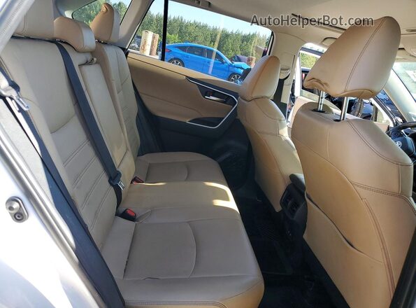 JTMC1RFV6KD021156 2019 TOYOTA RAV White Հետևի նստատեղերի տեսք