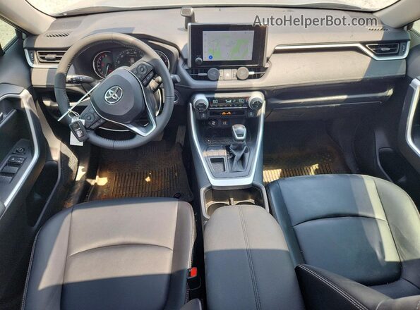 JTMC1RFV7PJ026780 2023 TOYOTA RAV4 Silver Вид панелі приладів