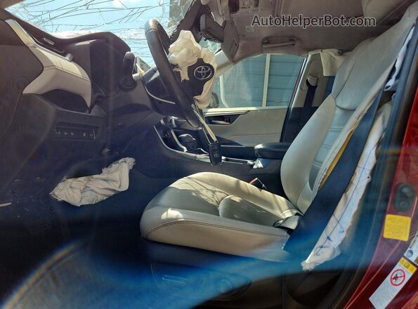 JTMC1RFV8KD511873 2019 TOYOTA RAV4 Красный Вид салона спереди
