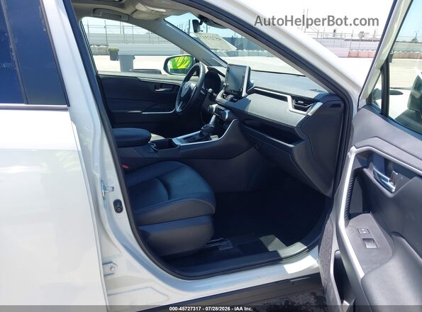 JTMC1RFV8NJ023772 2022 TOYOTA RAV4 White Вид салону спереду