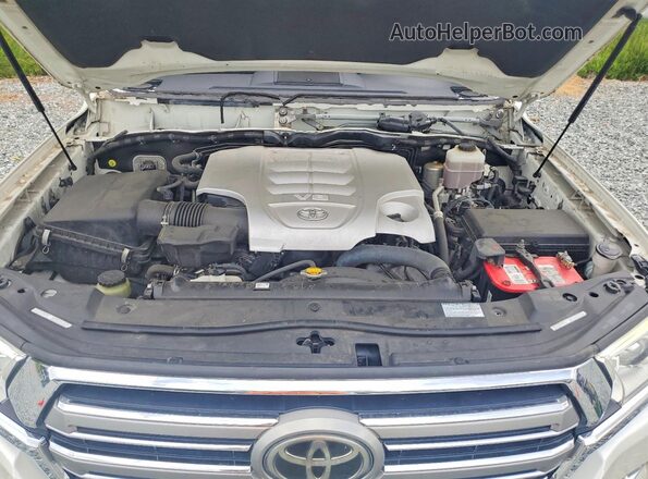 JTMCY7AJ2G4047569 2016 TOYOTA LAND White Vista del compartimento del motor