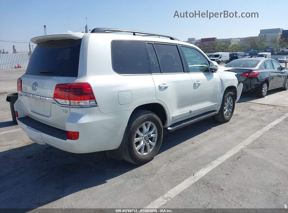 JTMCY7AJ3J4070396 2018 TOYOTA LAND CRUISER White Trasero derecho