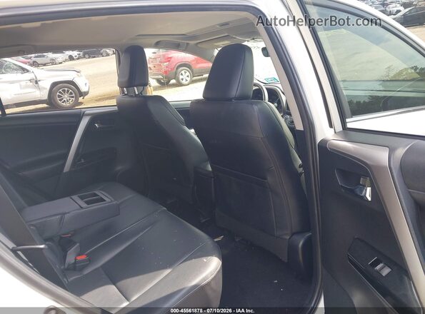 JTMDFREV4HJ711926 2017 TOYOTA RAV4 White Vista de la etiqueta del VIN