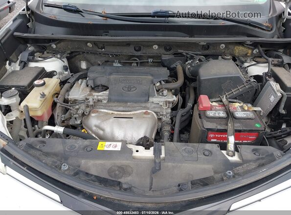 JTMDFREVXJD230406 2018 TOYOTA RAV4 White Widok z tyłu