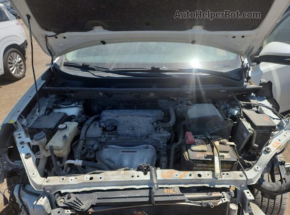 JTMDFREVXJJ186702 2018 TOYOTA RAV4 White ძრავის განყოფილების ხედი