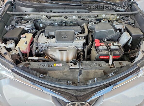 JTMDFREVXJJ226616 2018 TOYOTA RAV4 Silver ძრავის განყოფილების ხედი