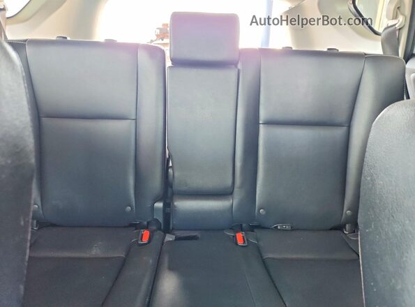 JTMDFREVXJJ226616 2018 TOYOTA RAV4 Silver უკანა სავარძლების ხედი