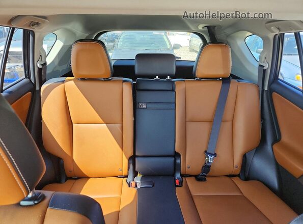 JTMDJREV0JD169114 2018 TOYOTA RAV4 Черный Вид задних сидений